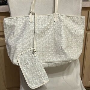 Very good condition Goyard St Louis PM size